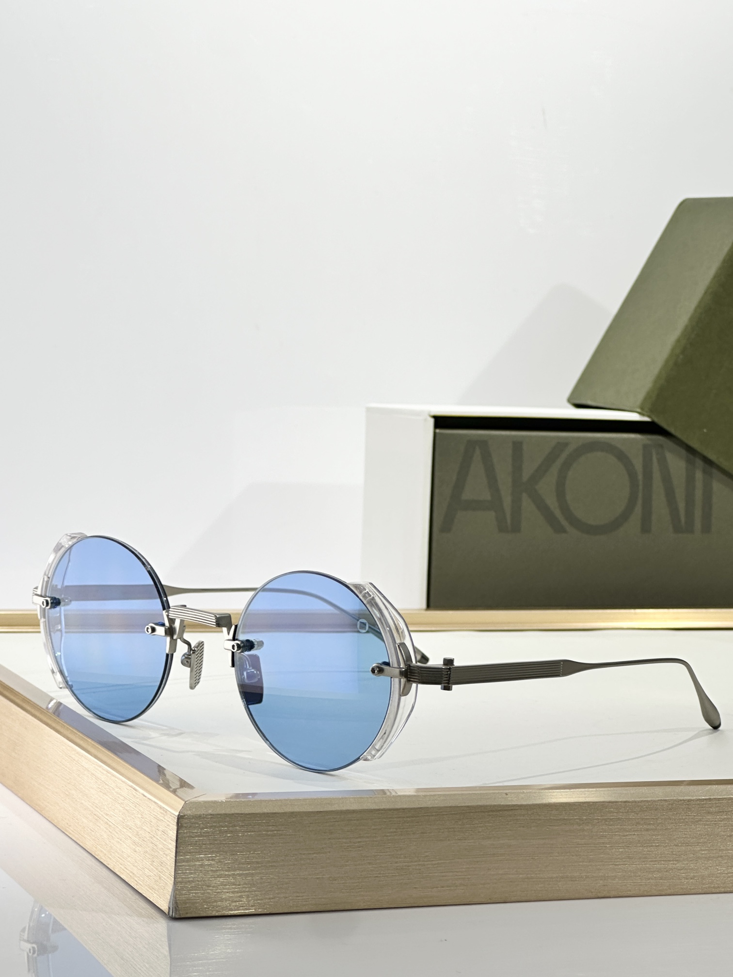 AKONIMODEL：JUPITERSIZE:46口22-145