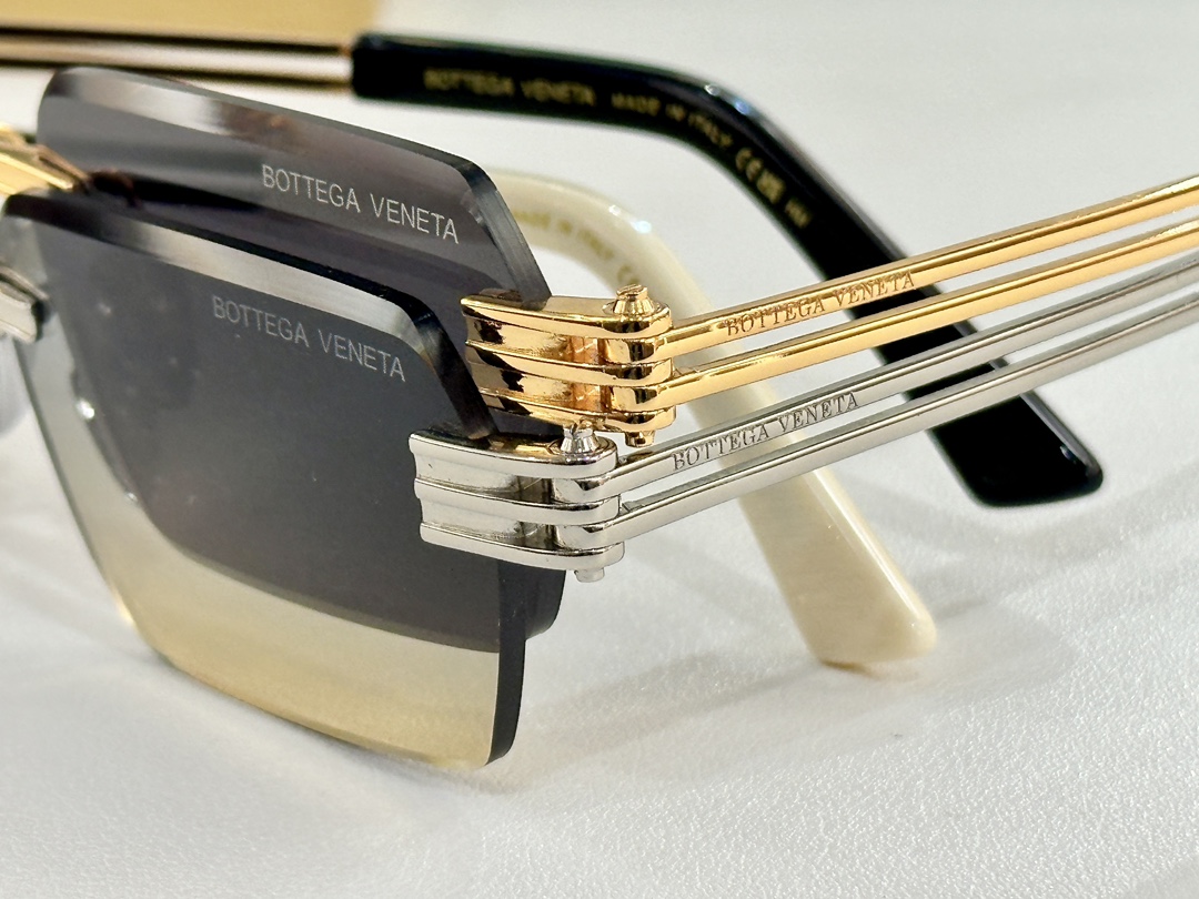 BOTTEGA VENET*MODEL：BV2347S SIZE：57口14-150