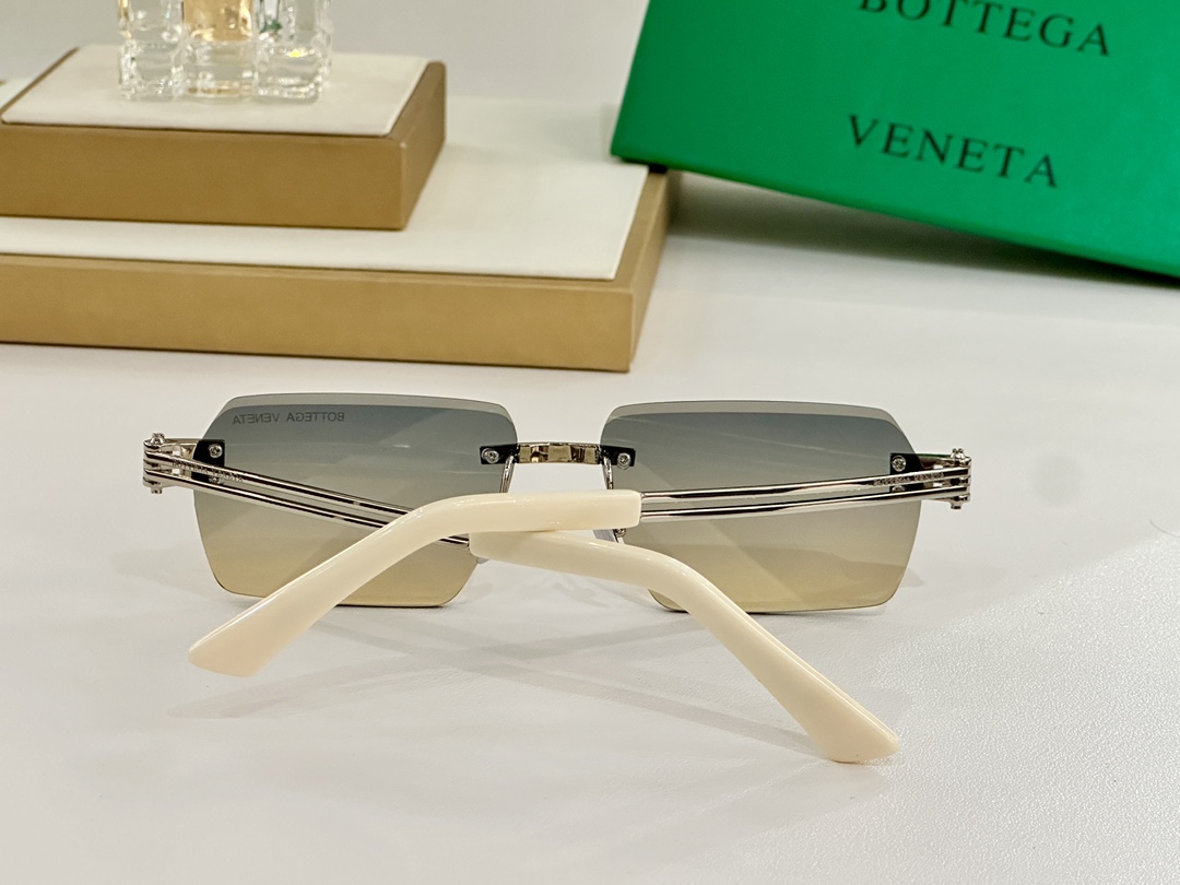 BOTTEGA VENET*MODEL：BV2347S SIZE：57口14-150