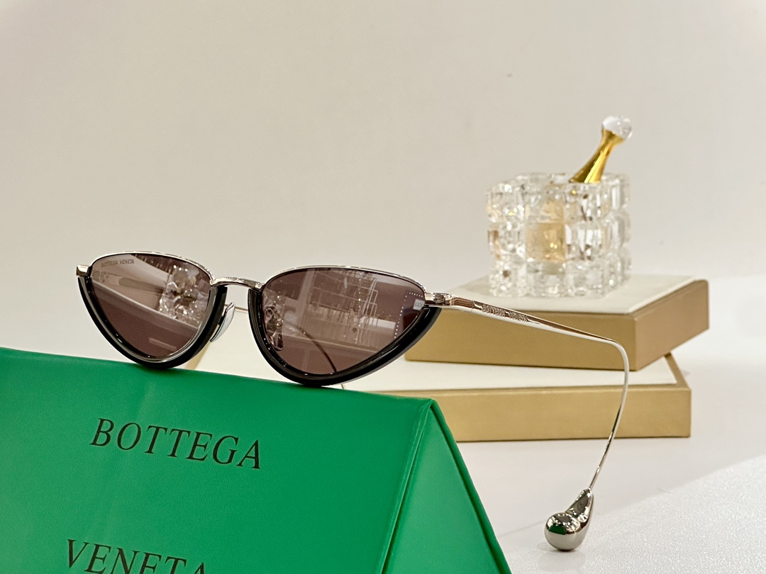 BOTTEGA VENET*MODEL：BV1700SIZE：55口17-150