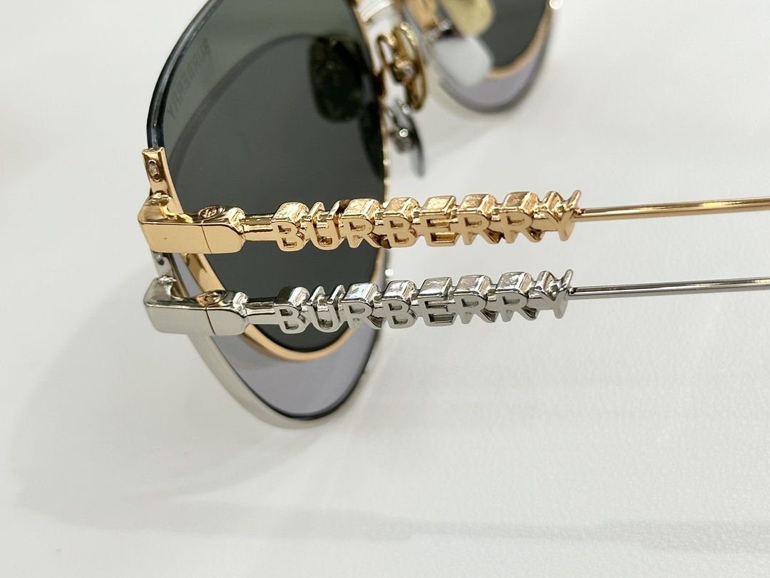 Burberr*Mod：BE3144Size：57口19 145