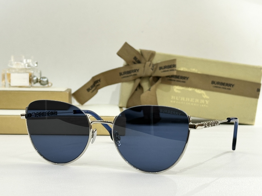 Burberr*Mod：BE3144Size：57口19 145