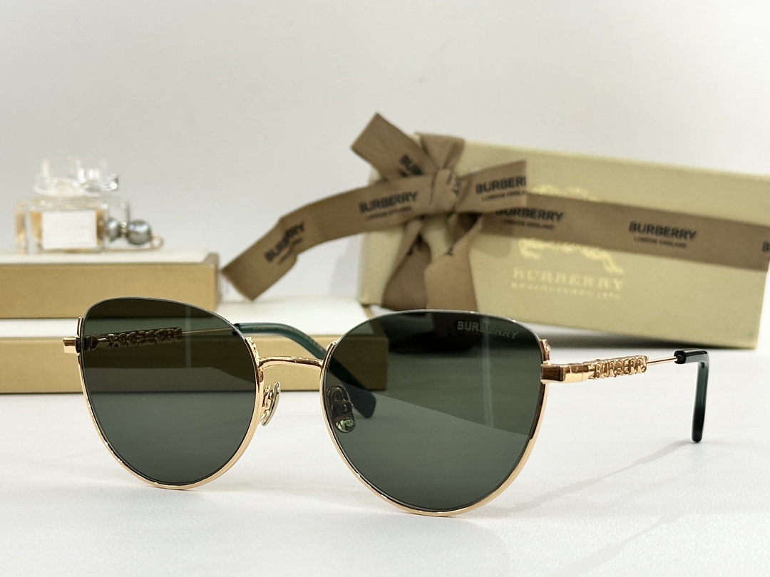 Burberr*Mod：BE3144Size：57口19 145