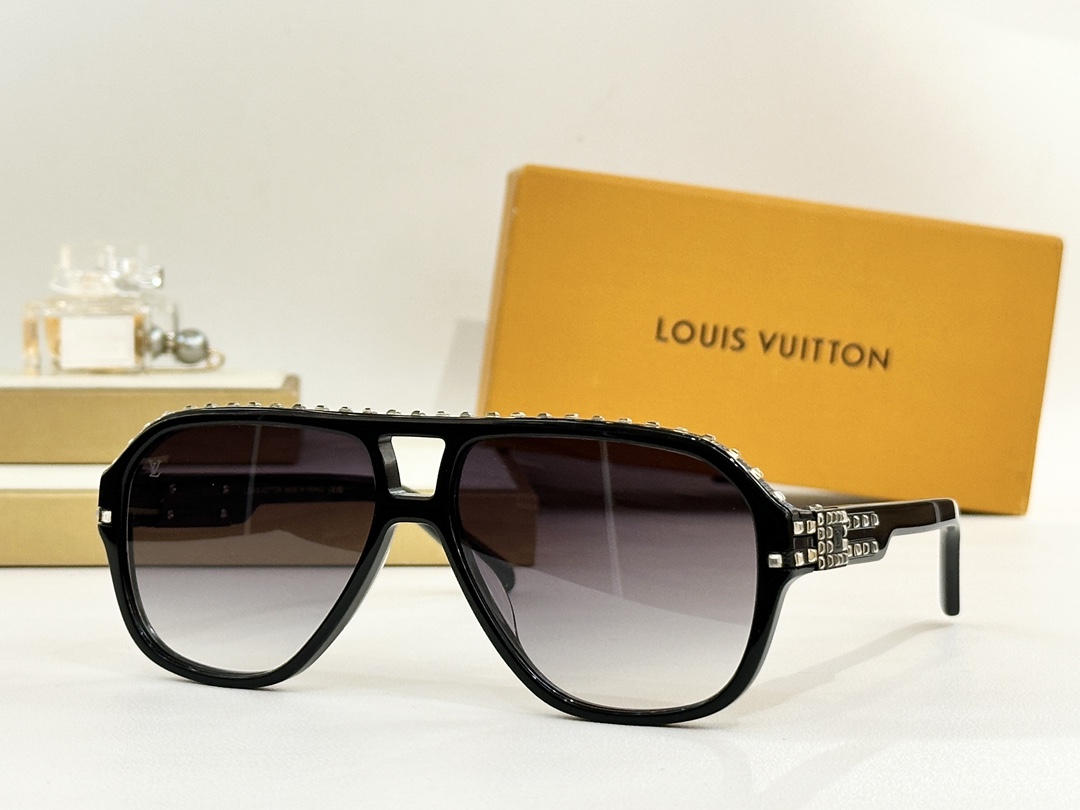 LOUIS VUITTO* MODEL：Z2011USIZE：60口15-142