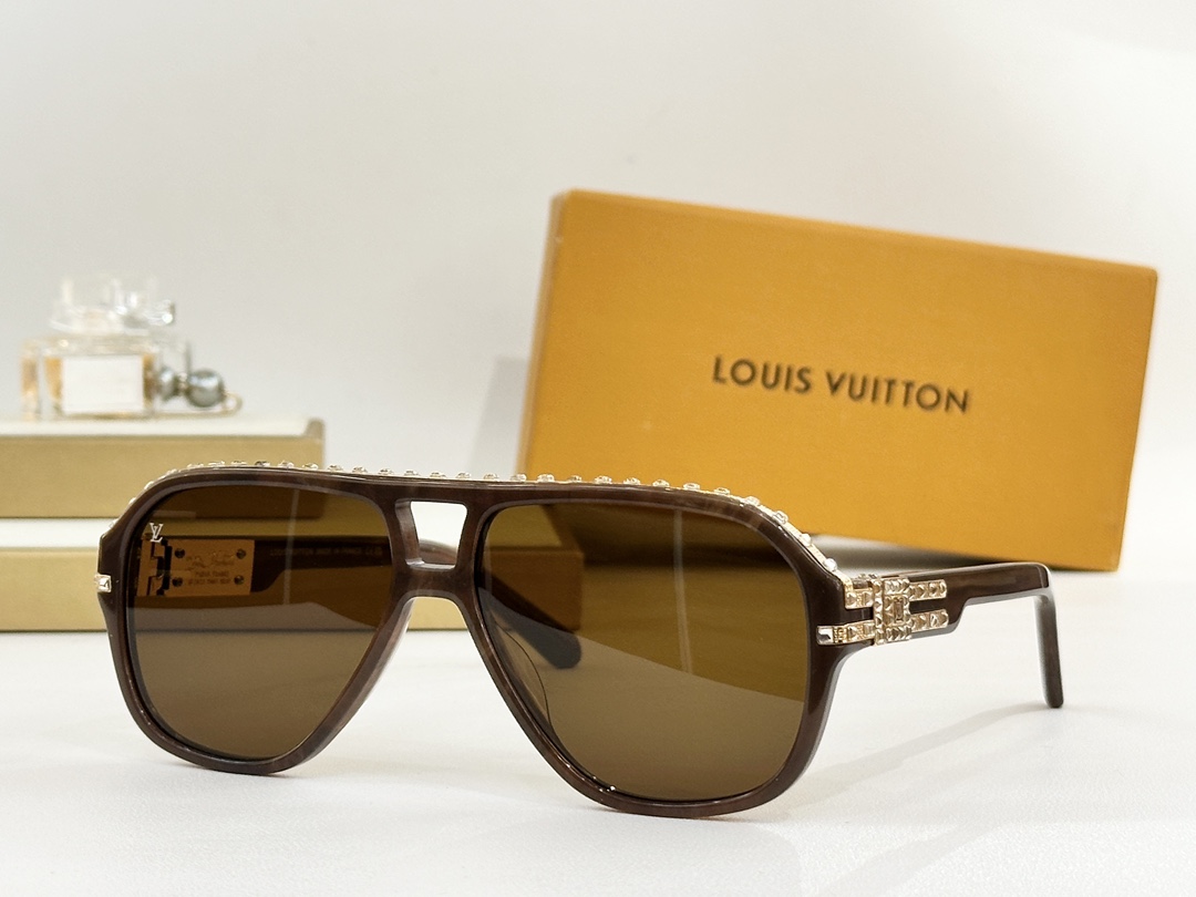 LOUIS VUITTO* MODEL：Z2011USIZE：60口15-142