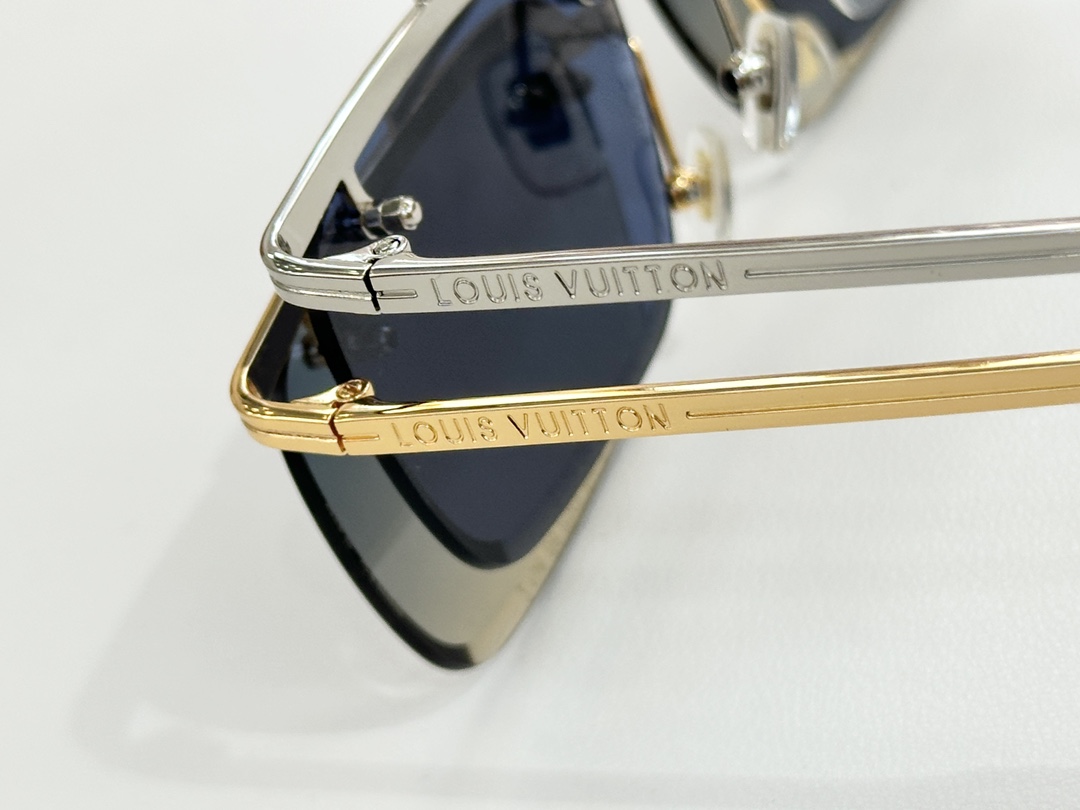 LOUIS VUITTO*MODEL：Z2060USIZE：59口15-140