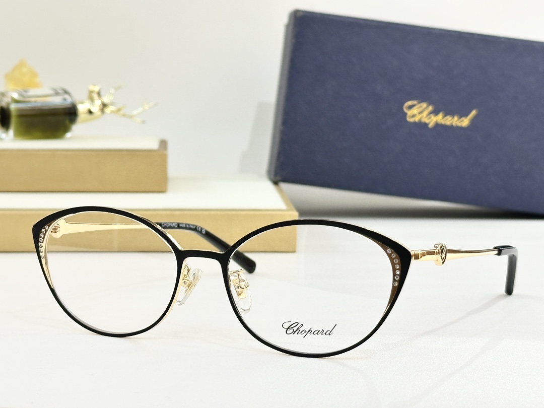 𝘾𝙃𝙊𝙋𝘼𝙍𝘿MOD：VCHF69JSize：54口18 140