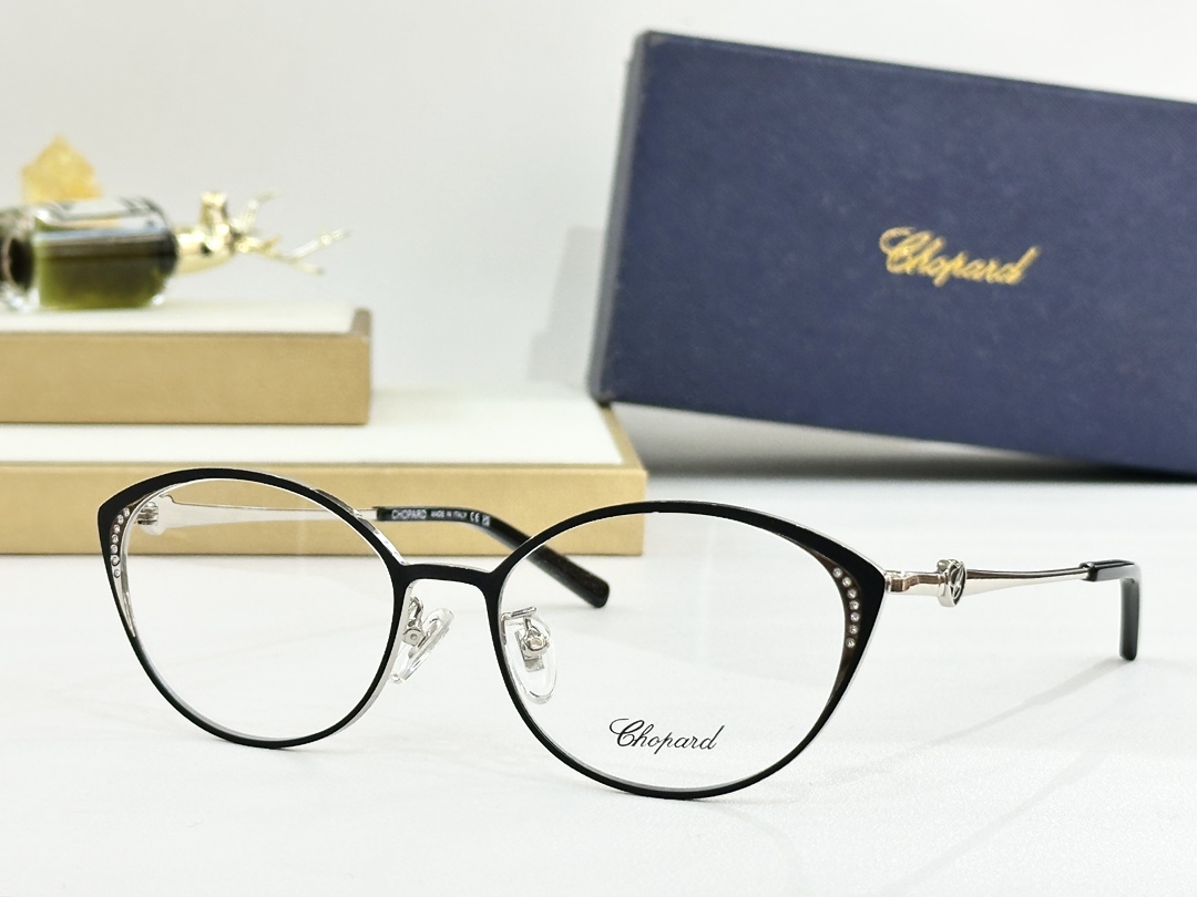 𝘾𝙃𝙊𝙋𝘼𝙍𝘿MOD：VCHF69JSize：54口18 140