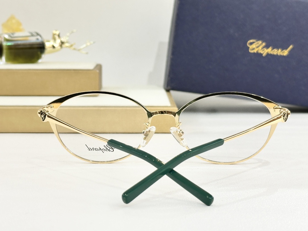 𝘾𝙃𝙊𝙋𝘼𝙍𝘿MOD：VCHF69JSize：54口18 140