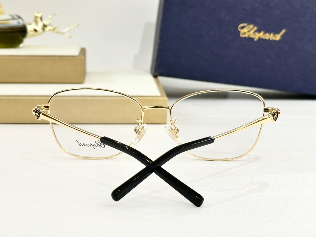 。 𝘾𝙃𝙊𝙋𝘼𝙍𝘿MOD：VCHA56JSize：53口17 140