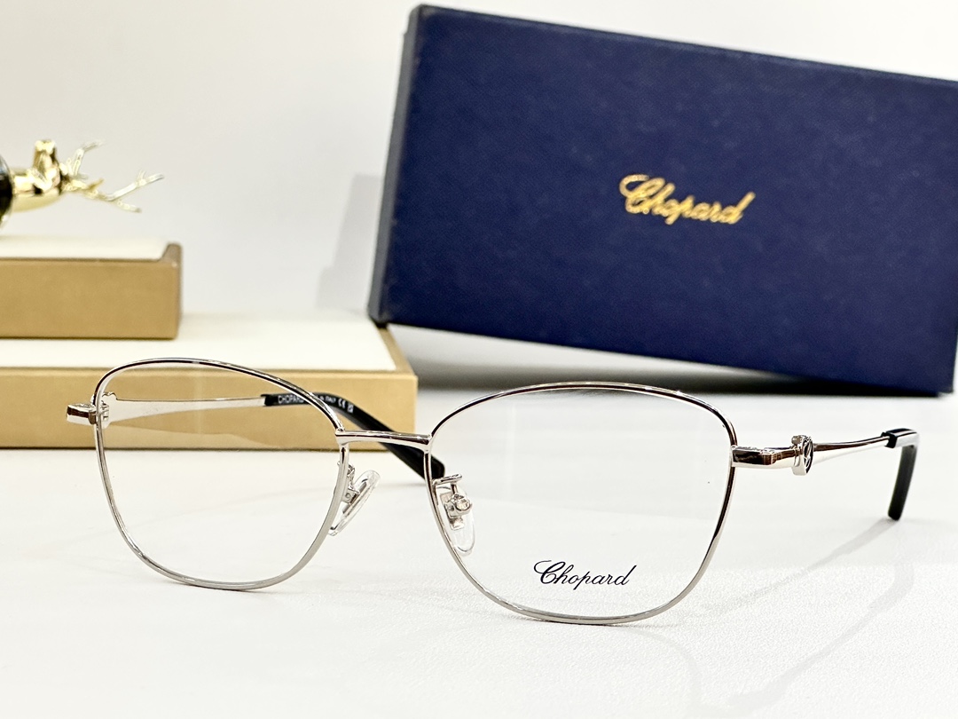 。 𝘾𝙃𝙊𝙋𝘼𝙍𝘿MOD：VCHA56JSize：53口17 140