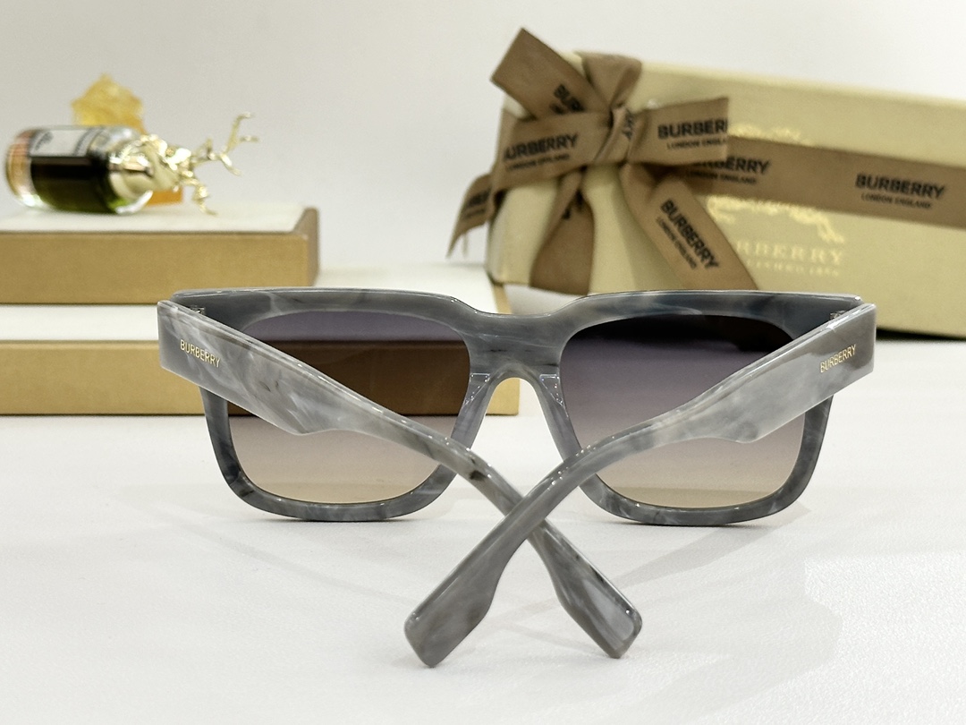 𝘽𝙐𝙍𝘽𝙀𝙍𝙍𝙔 MOD：BE4394Size：53口19 145