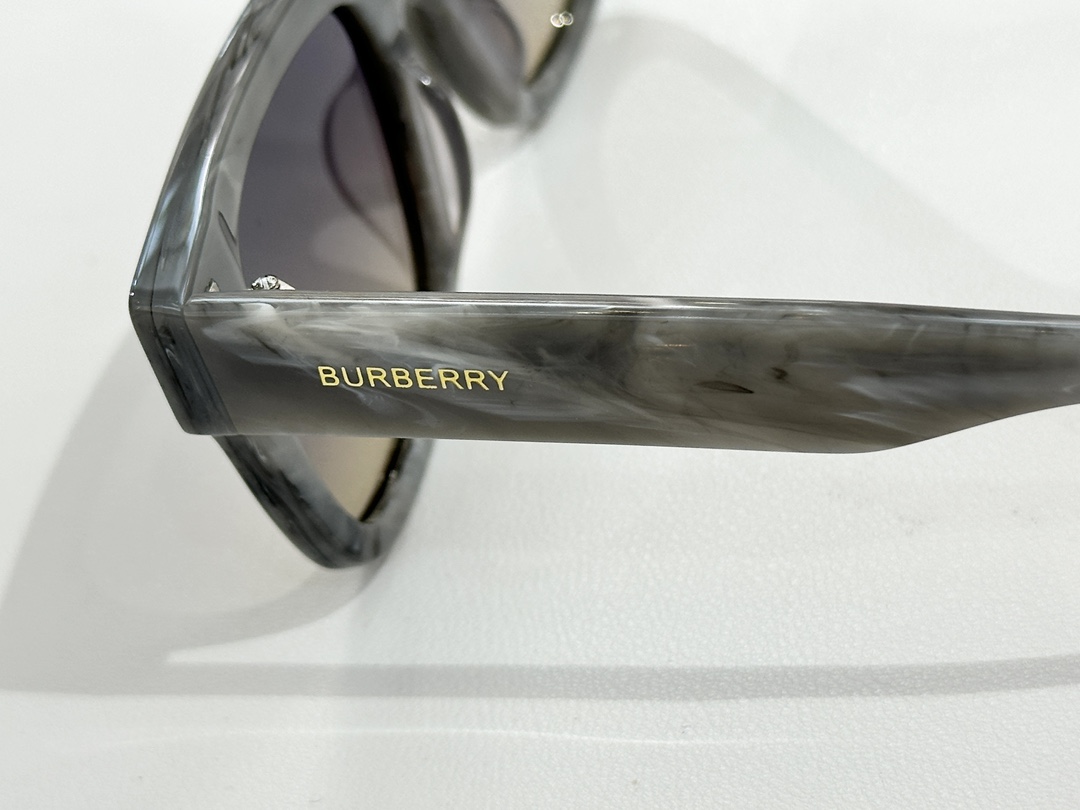 𝘽𝙐𝙍𝘽𝙀𝙍𝙍𝙔 MOD：BE4394Size：53口19 145