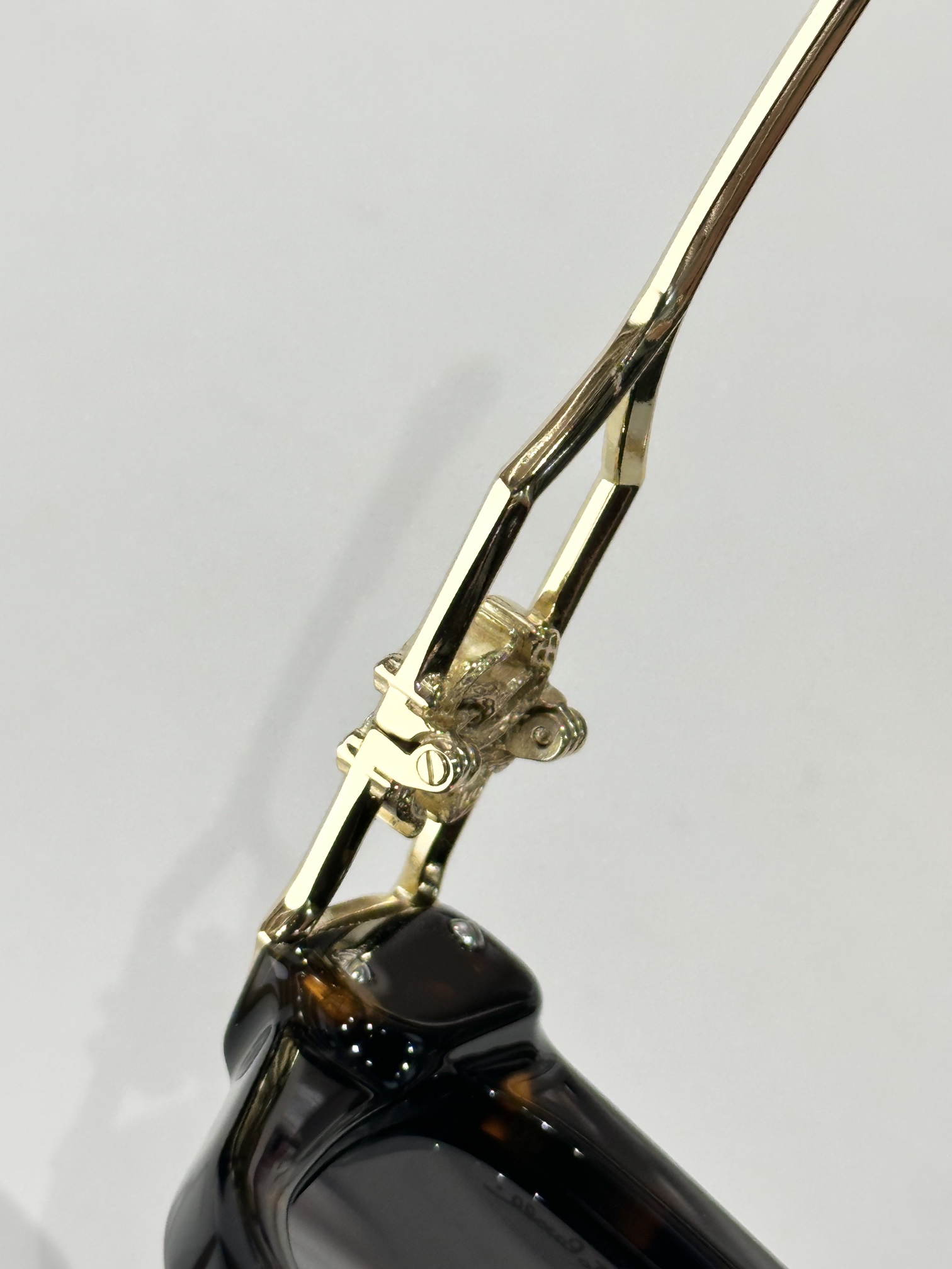 Roberto Cavalie*MODEL：SRC130MSIZE：52口21-135