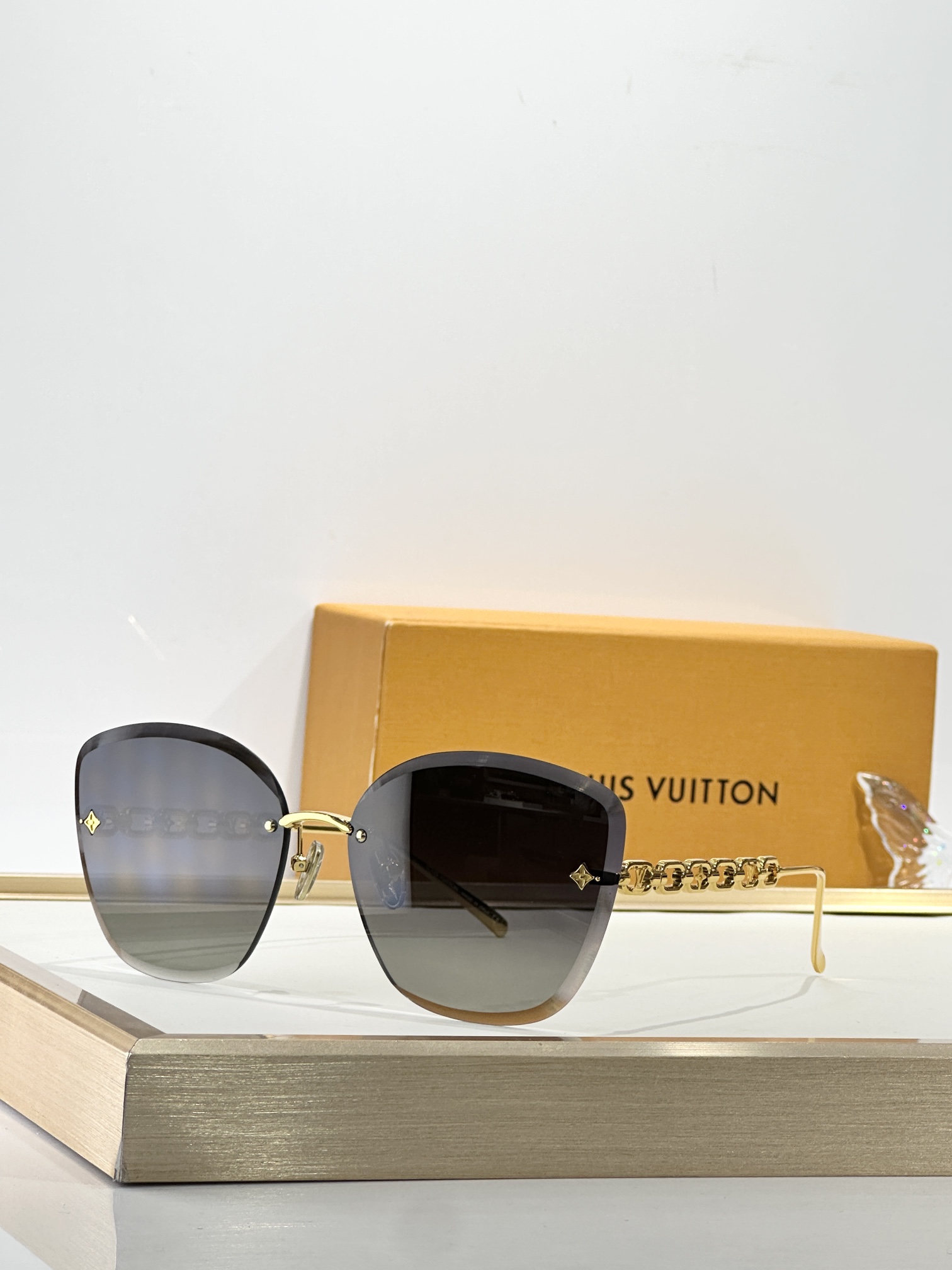 LOUIS VUITTONMODEL：Z2665USIZE：61口15-140