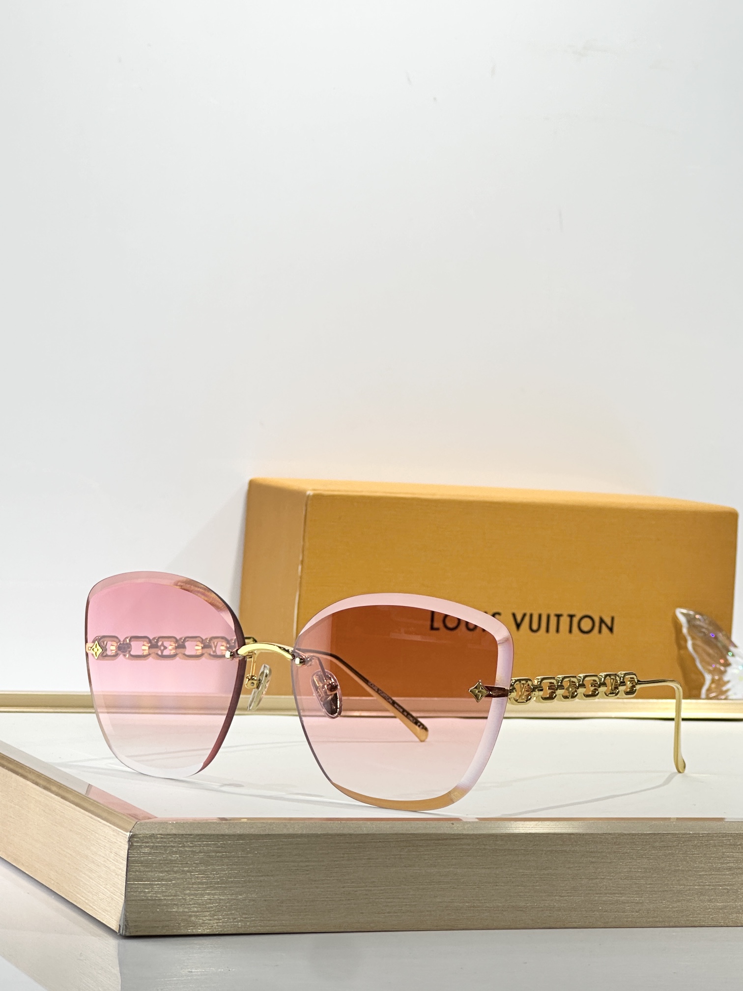 LOUIS VUITTONMODEL：Z2665USIZE：61口15-140