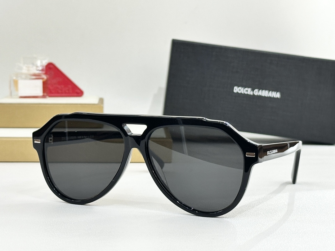 DOLCE & GABBAN* MODEL：DG4452 SIZE：63口13-145