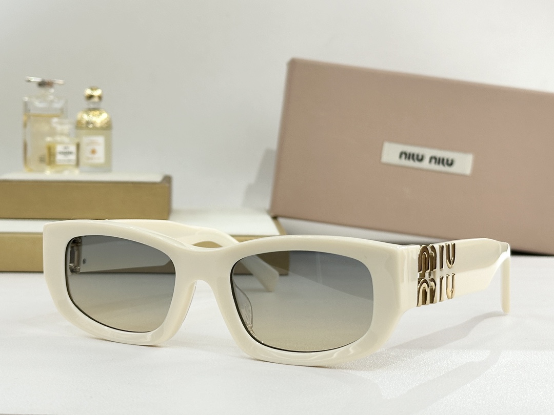 MIU MI* MODEL:SMU B04Size：53口22 135