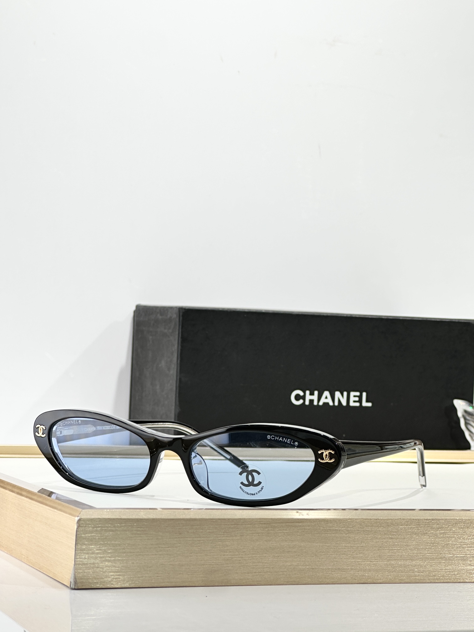 。 CHANELMODEL：CH3025SIZE：52口17-140