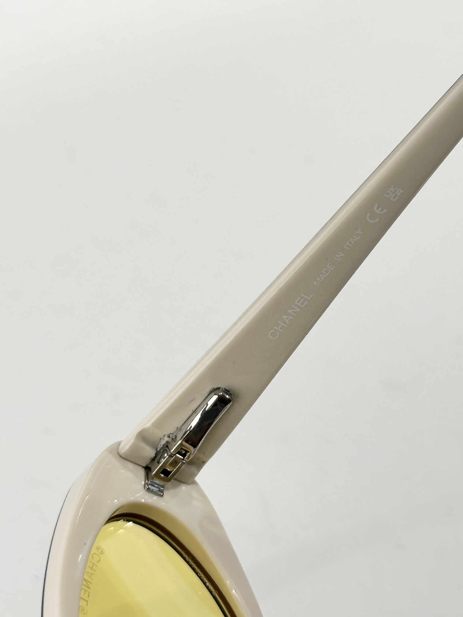 。 CHANELMODEL：CH3025SIZE：52口17-140