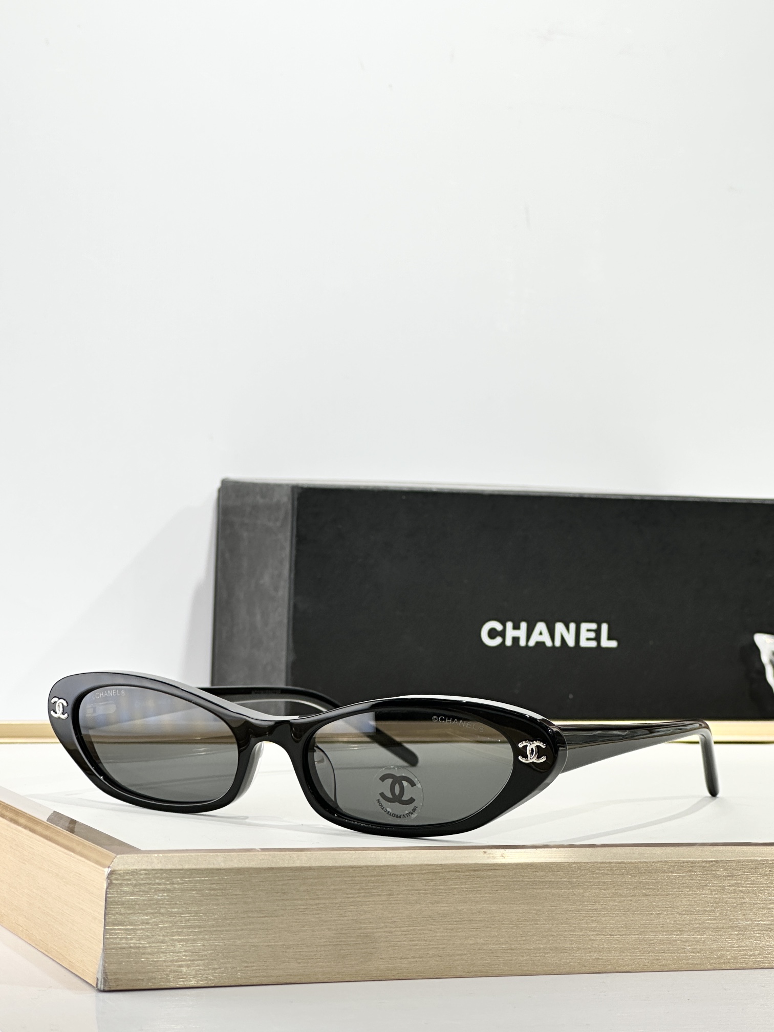 。 CHANELMODEL：CH3025SIZE：52口17-140