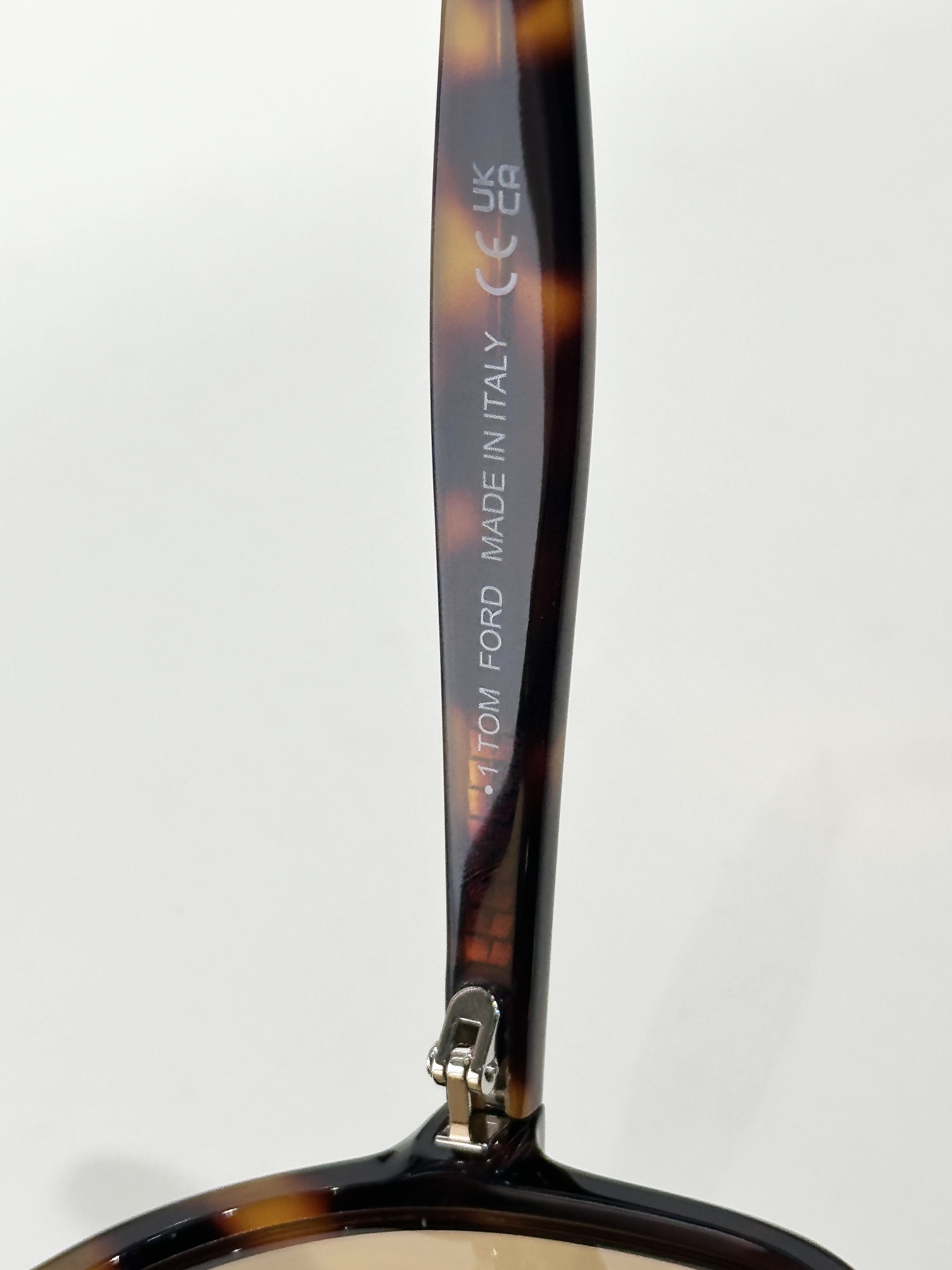 𝑻𝒐𝒎 𝑭𝒐𝒓𝒅 MOD：FT1211SIZE: 65-5-140