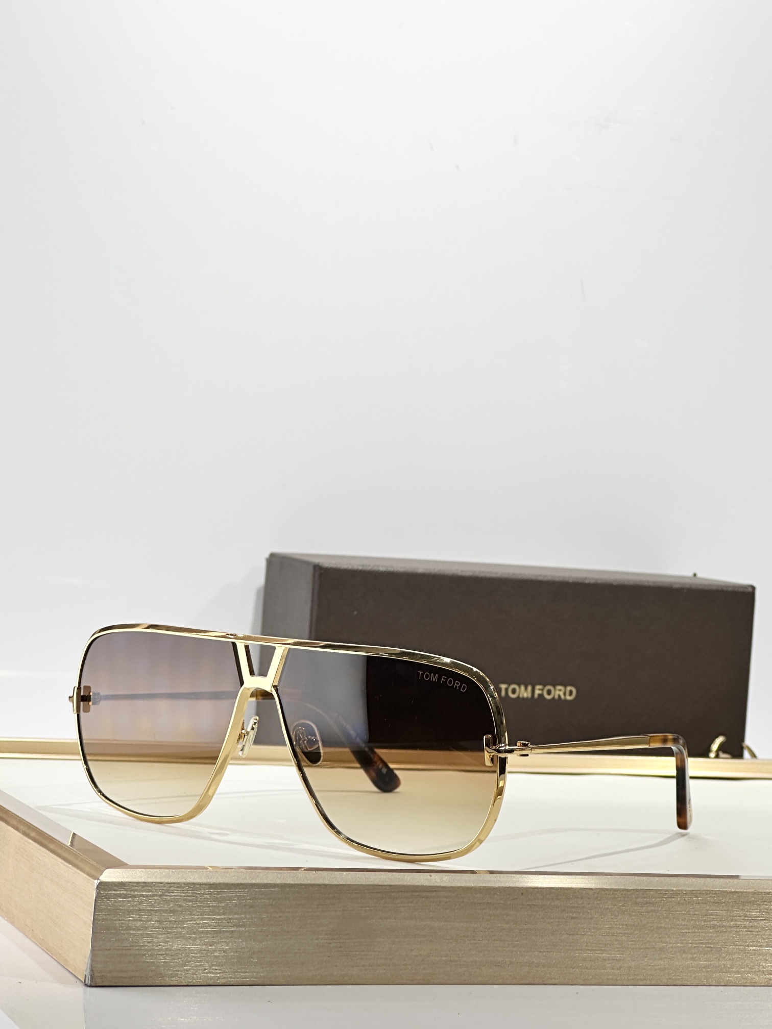 𝐓𝐎𝐌 𝐅𝐎𝐑𝐃Mod：TF1204Size：63口11 140