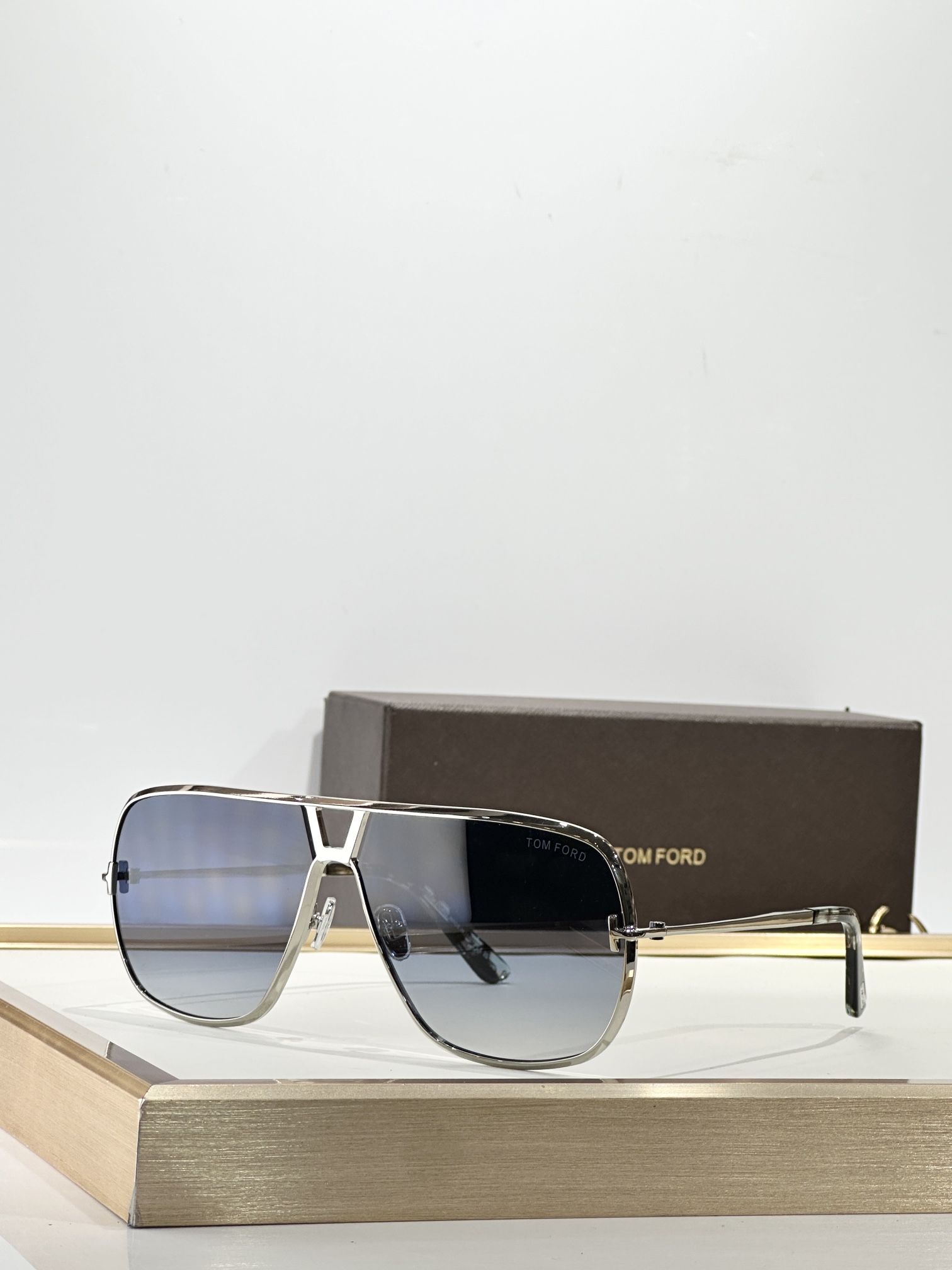 𝐓𝐎𝐌 𝐅𝐎𝐑𝐃Mod：TF1204Size：63口11 140