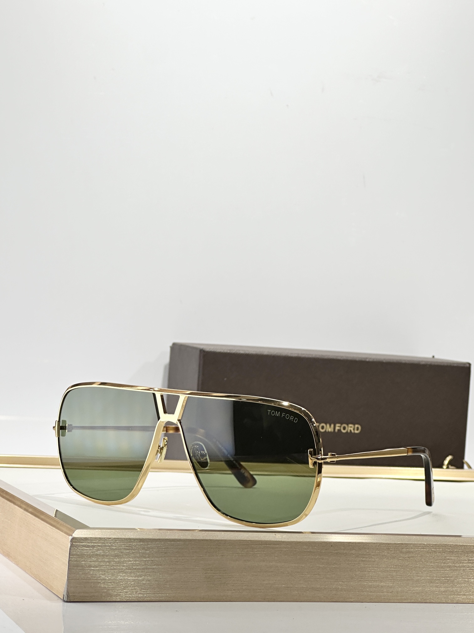 𝐓𝐎𝐌 𝐅𝐎𝐑𝐃Mod：TF1204Size：63口11 140