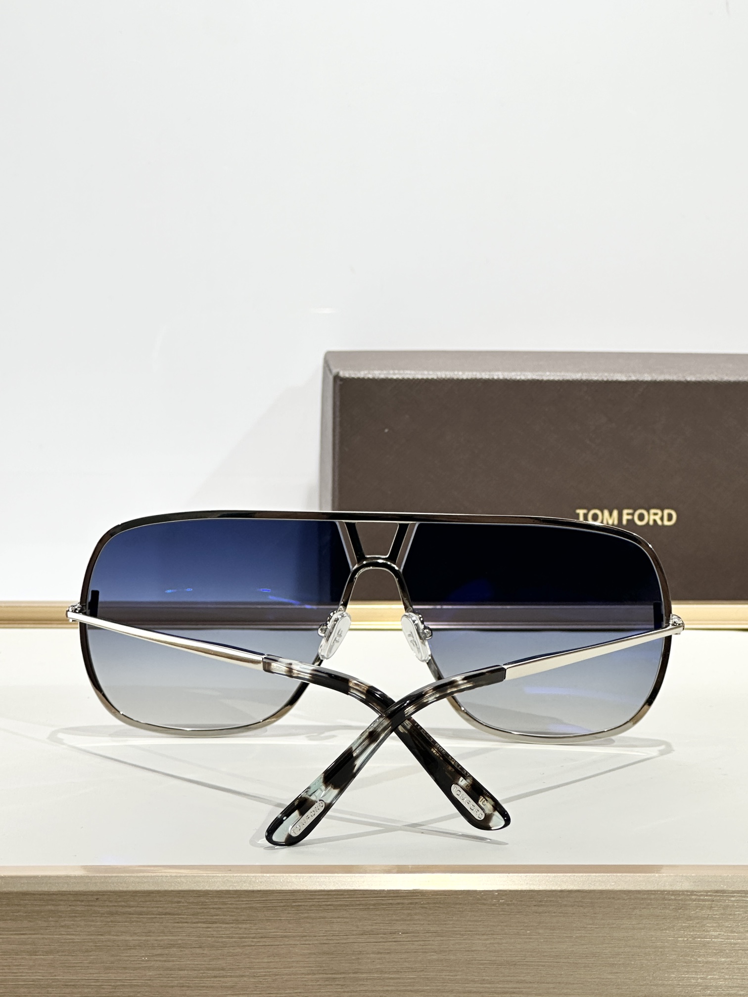 𝐓𝐎𝐌 𝐅𝐎𝐑𝐃Mod：TF1204Size：63口11 140