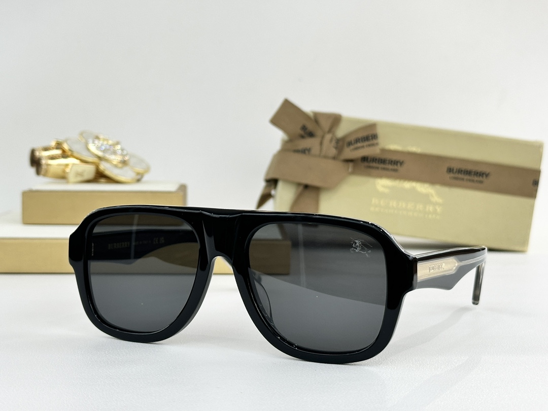 BURBERR*MODEL：B 5886SIZE：56口19-145