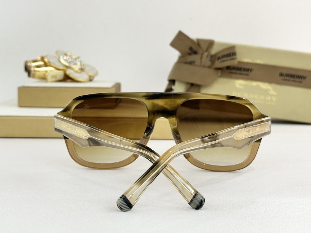 BURBERR*MODEL：B 5886SIZE：56口19-145