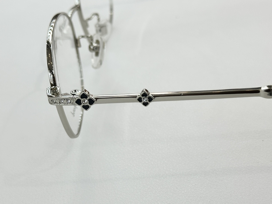 𝘾𝙃𝙊𝙋𝘼𝙍𝘿 MOD: VCHL15JSize：52口18 140