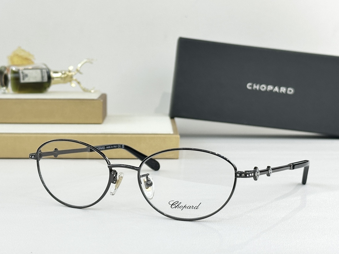 𝘾𝙃𝙊𝙋𝘼𝙍𝘿 MOD：VCHA52JSize：53口18 140