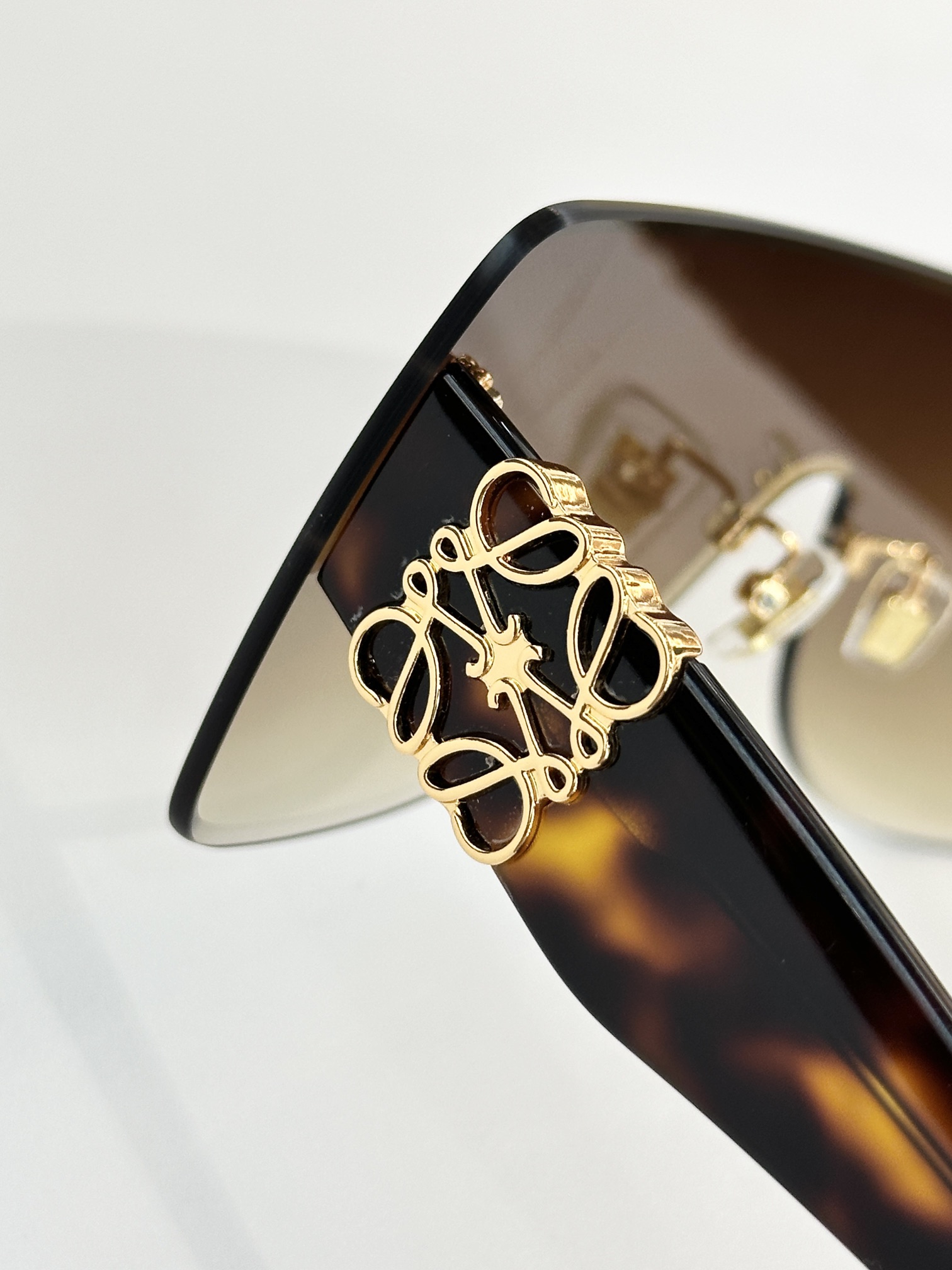 LOEWEMODEL：LW5134SSIZE：147口0 145