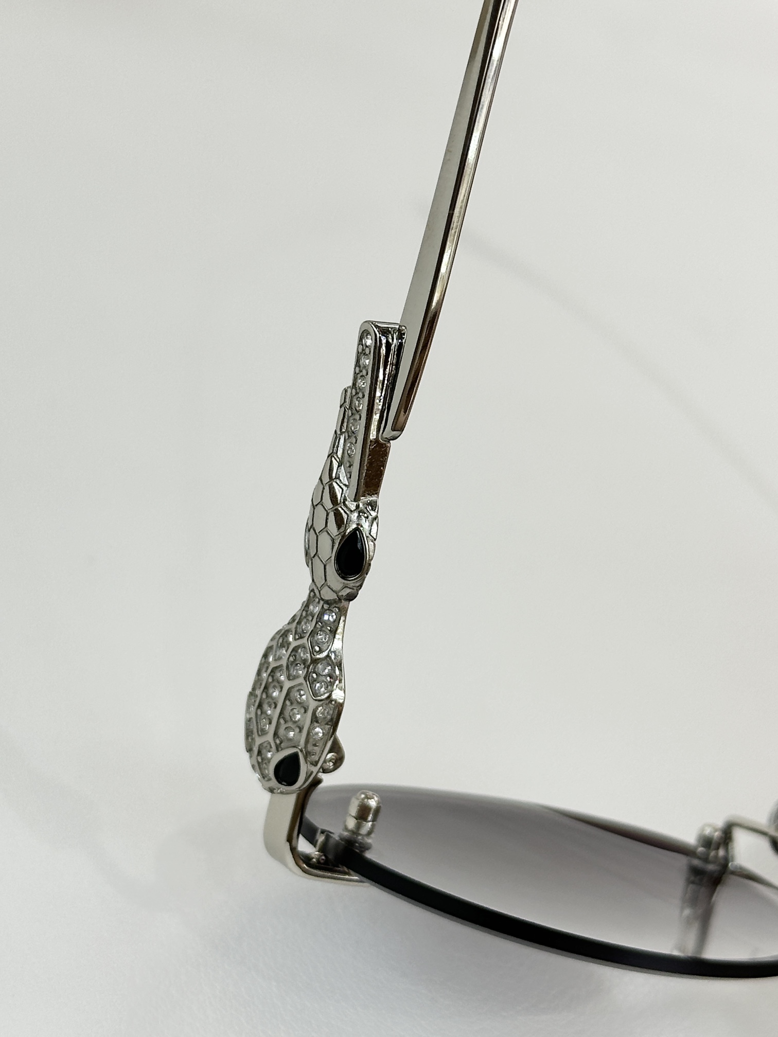 BVLGAR*MODEL：BV 1812LUSIZE：56口17-145