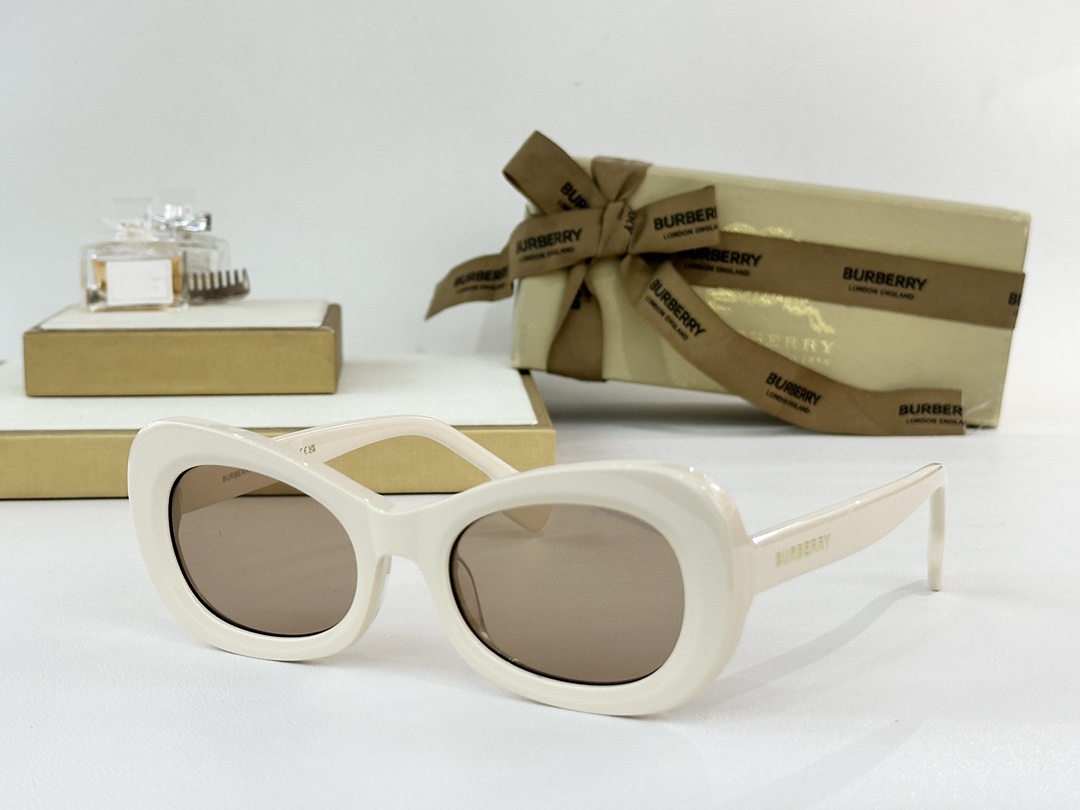 BURBERR*MODEL：BE6007SIZE：54口61-145