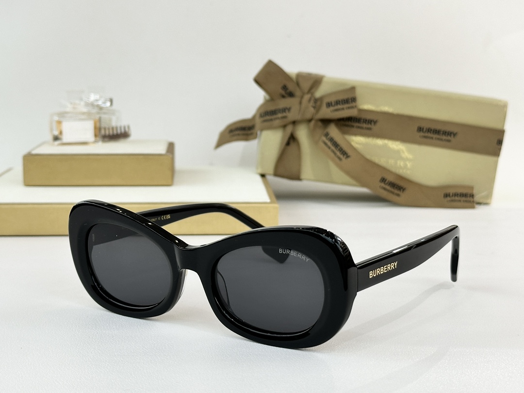 BURBERR*MODEL：BE6007SIZE：54口61-145