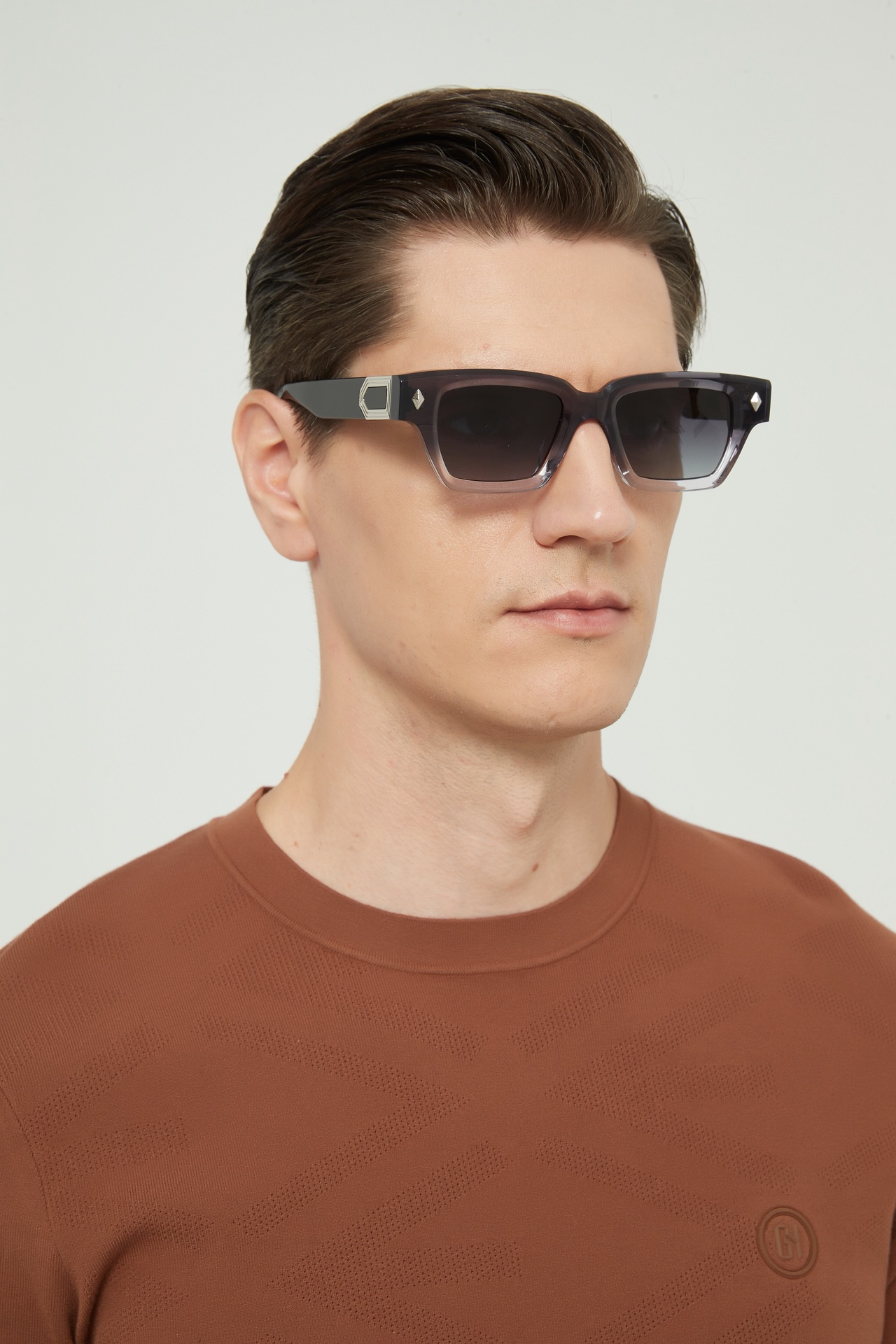 John DaliaMODEL：Project3SIZE：51口19-145盒子另计