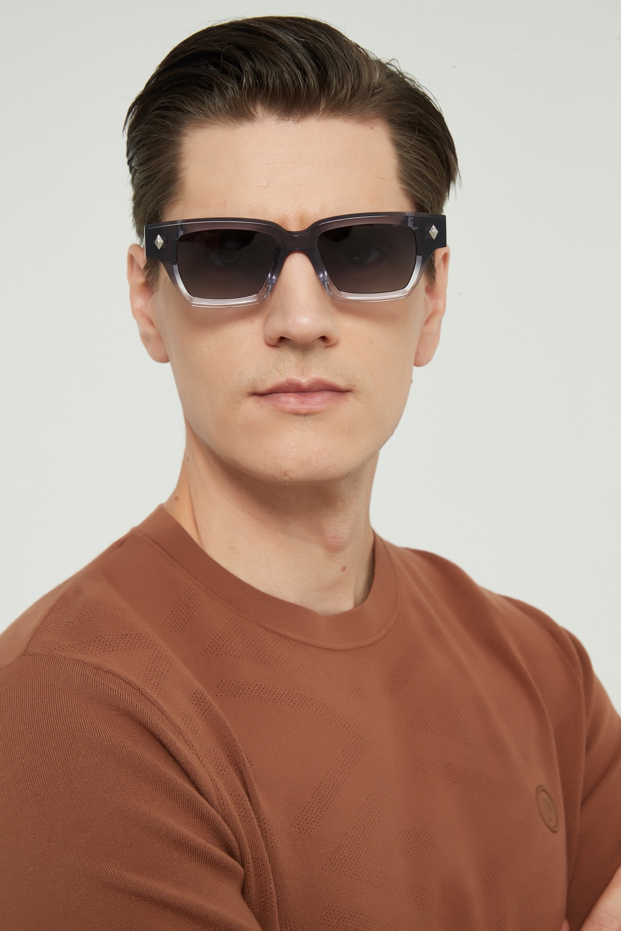 John DaliaMODEL：Project3SIZE：51口19-145盒子另计