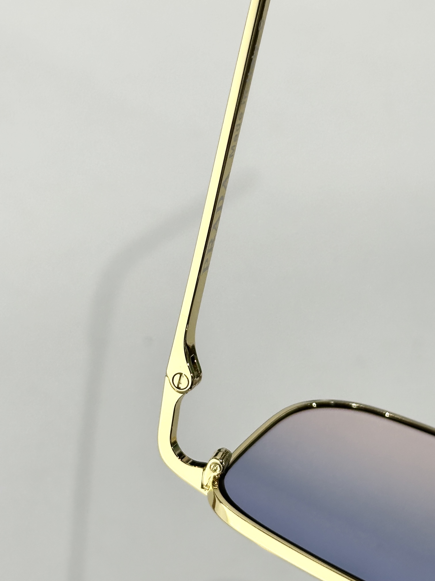 PRAD*MODEL:PR C52VSIZE：52口17-145