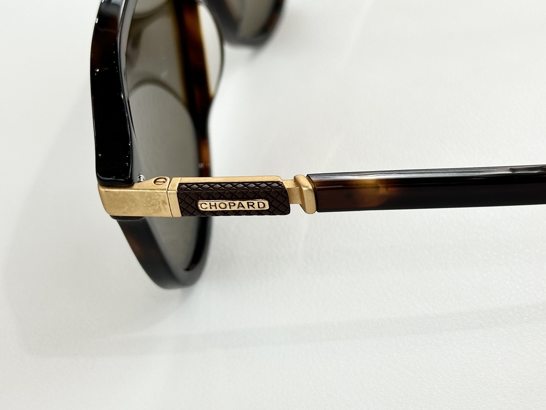 𝘾𝙃𝙊𝙋𝘼𝙍𝘿 MOD：SCHG941Size：54口17 146