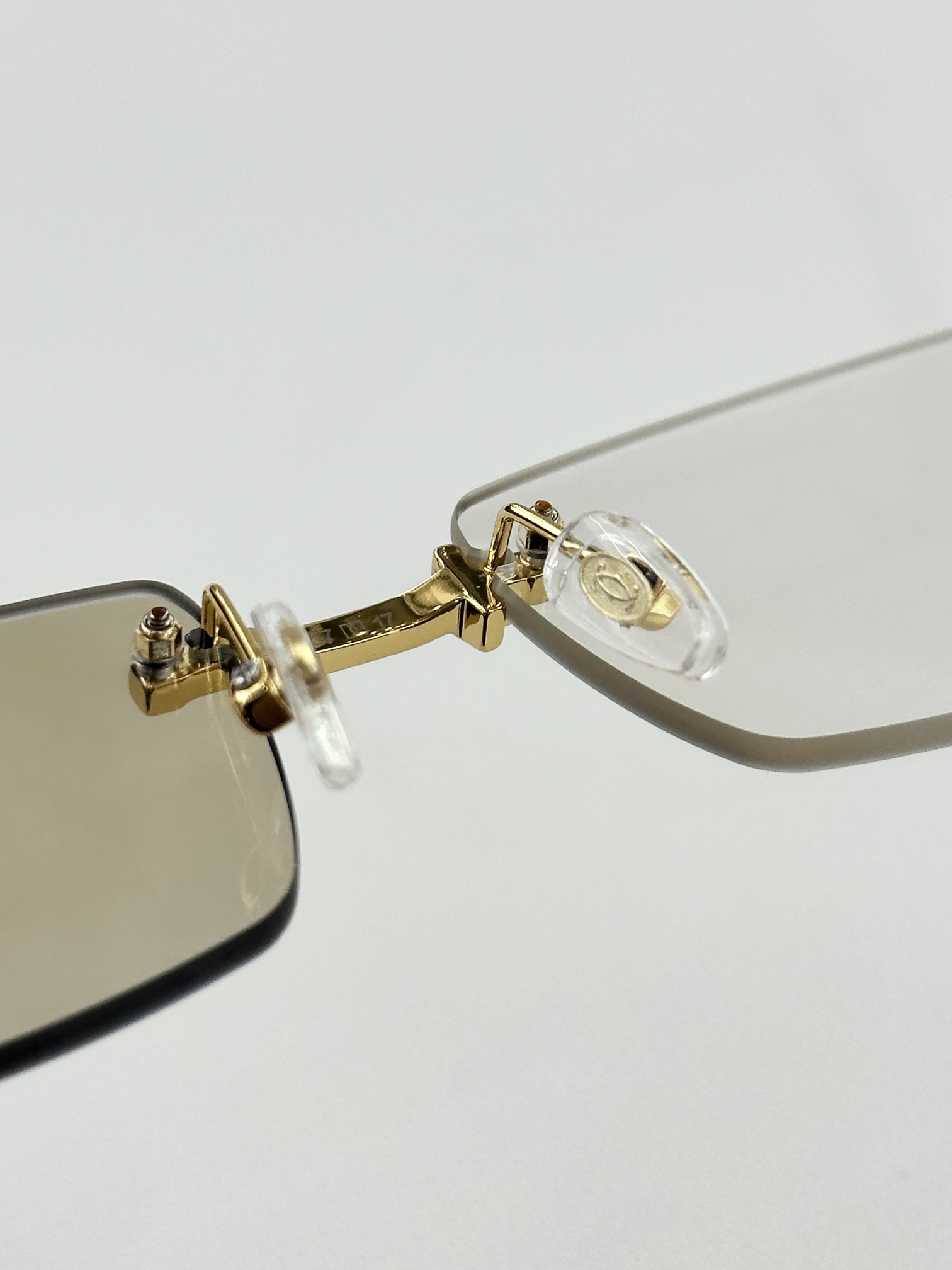 Cartier Mod：CT0604SSize：58-17-140