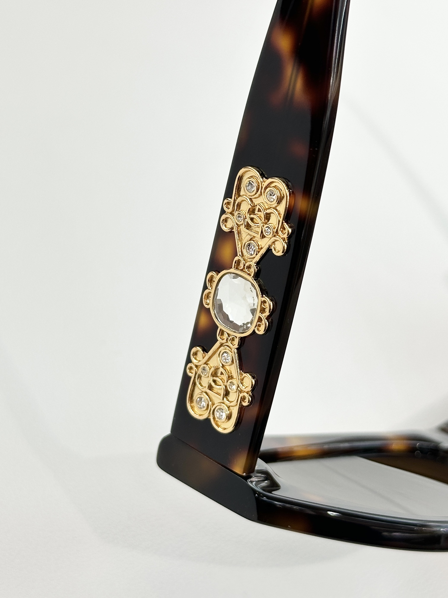 DOLCE & GABBAN*MODEL：DG1663LBSIZE:54口18-145