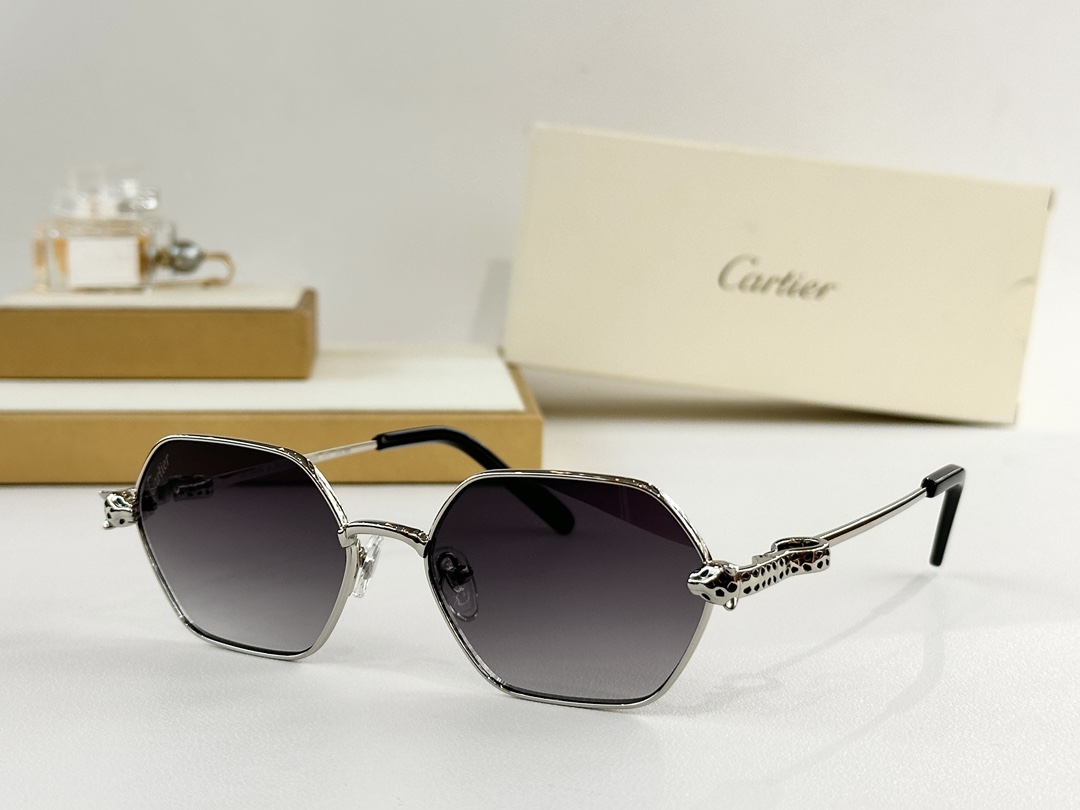 Cartie*MODEL：CT0754SSIZE: 143 变色：