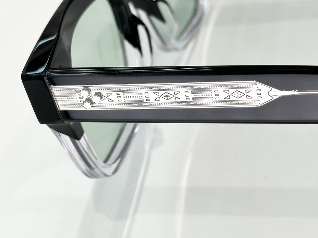 JACQUES MARIE MAGE日本手工眼镜 CASH 太阳镜的设计灵感源自约翰尼·卡什 (John