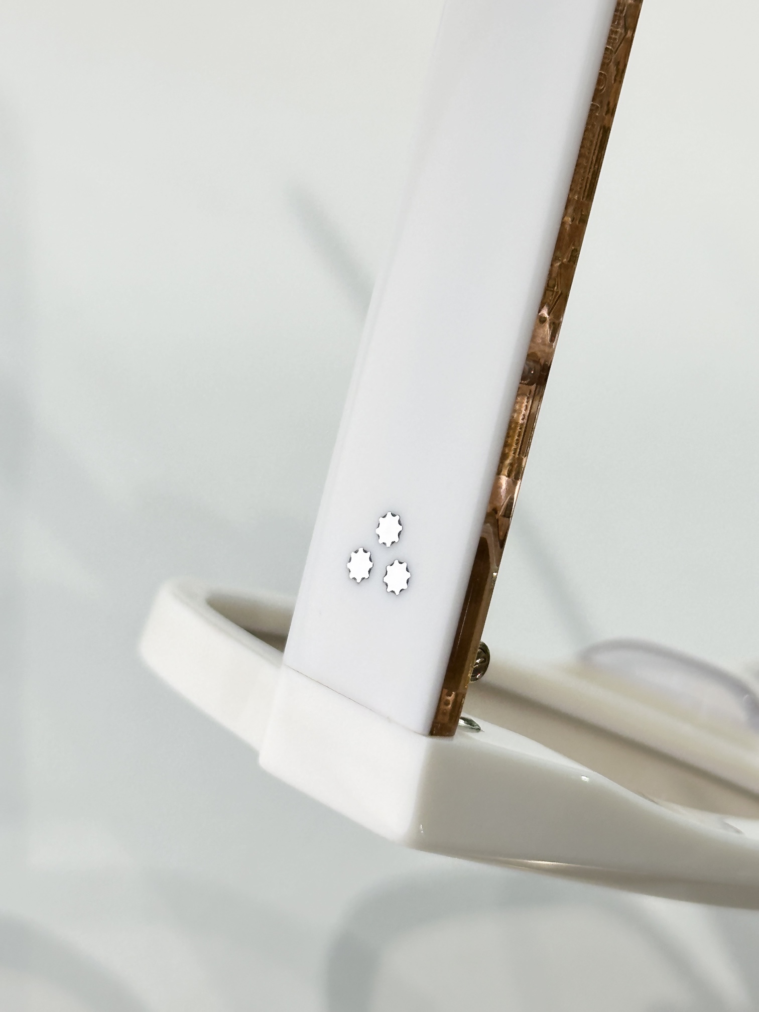 JACQUES MARIE MAGE日本手工眼镜 CASH 太阳镜的设计灵感源自约翰尼·卡什 (John