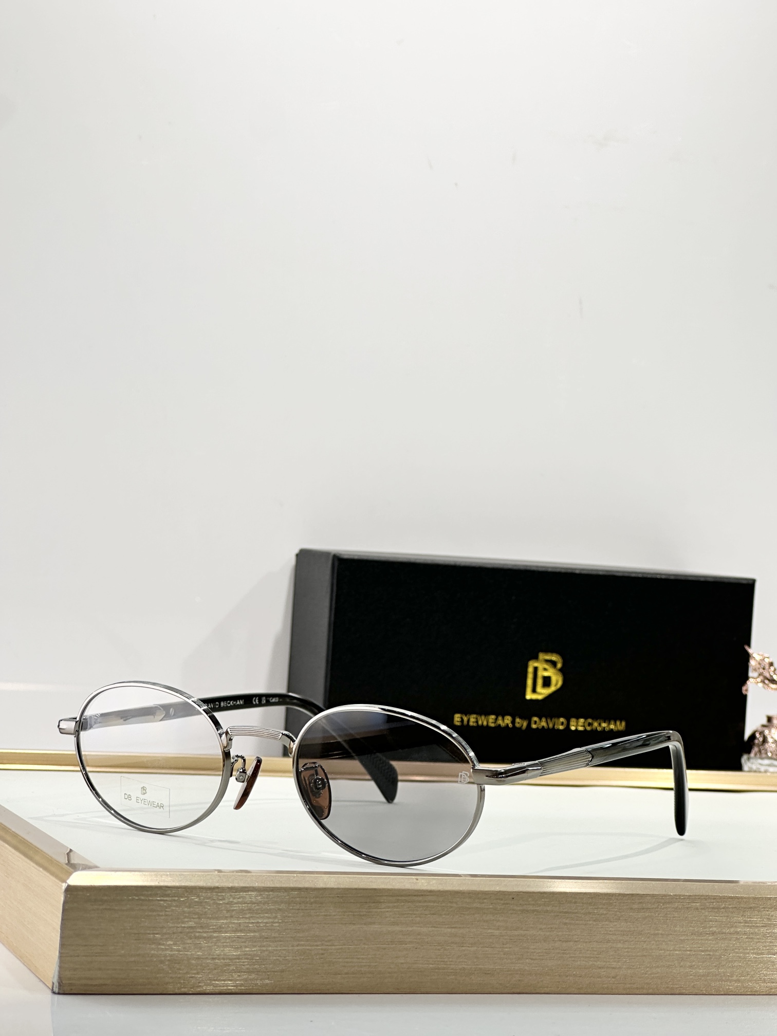 DAVID BECKHAMMOD：DB 1196/SSize：52口22 145