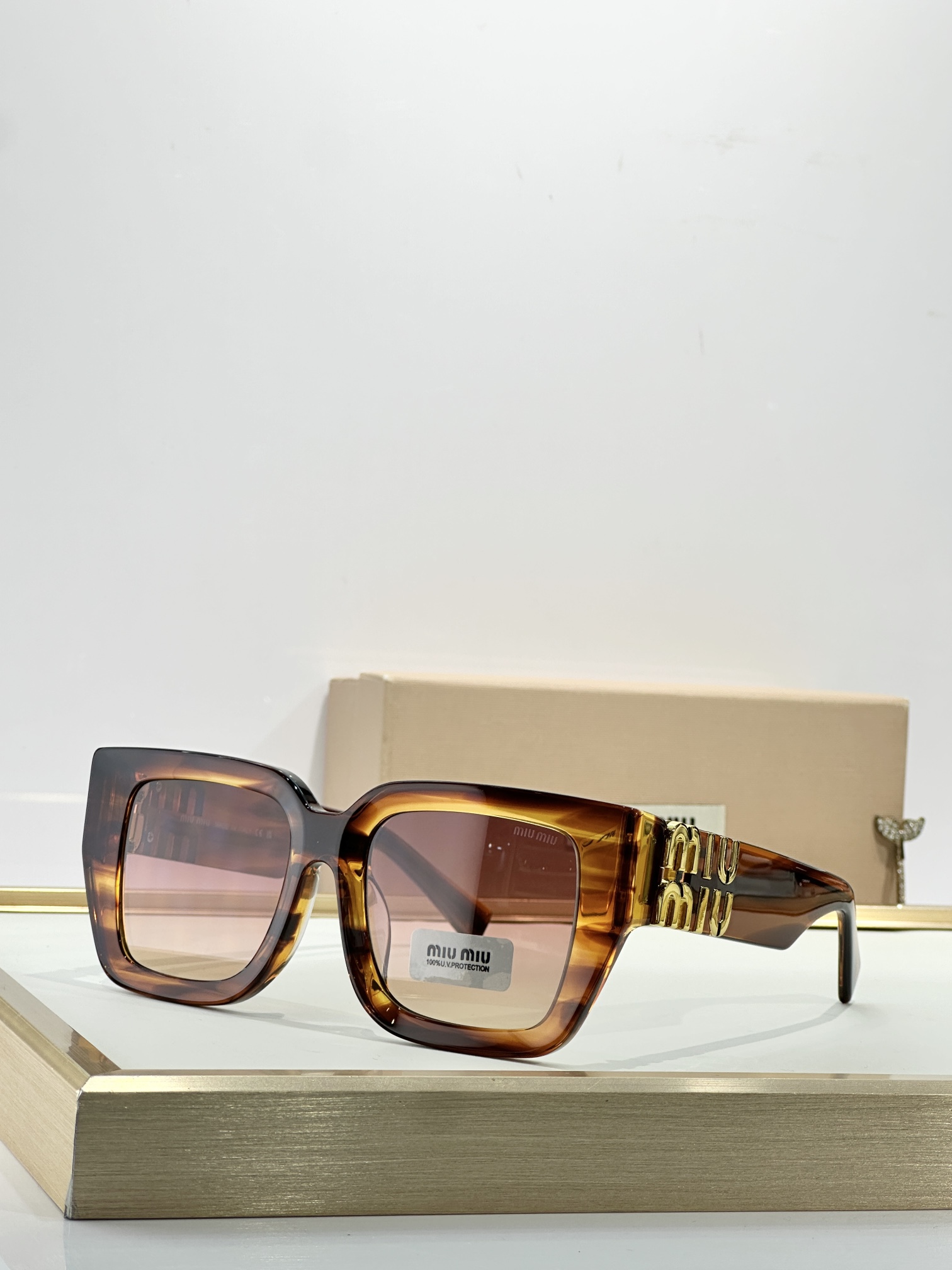 MIUMI*MOD：MU B05SSize：51口21 140