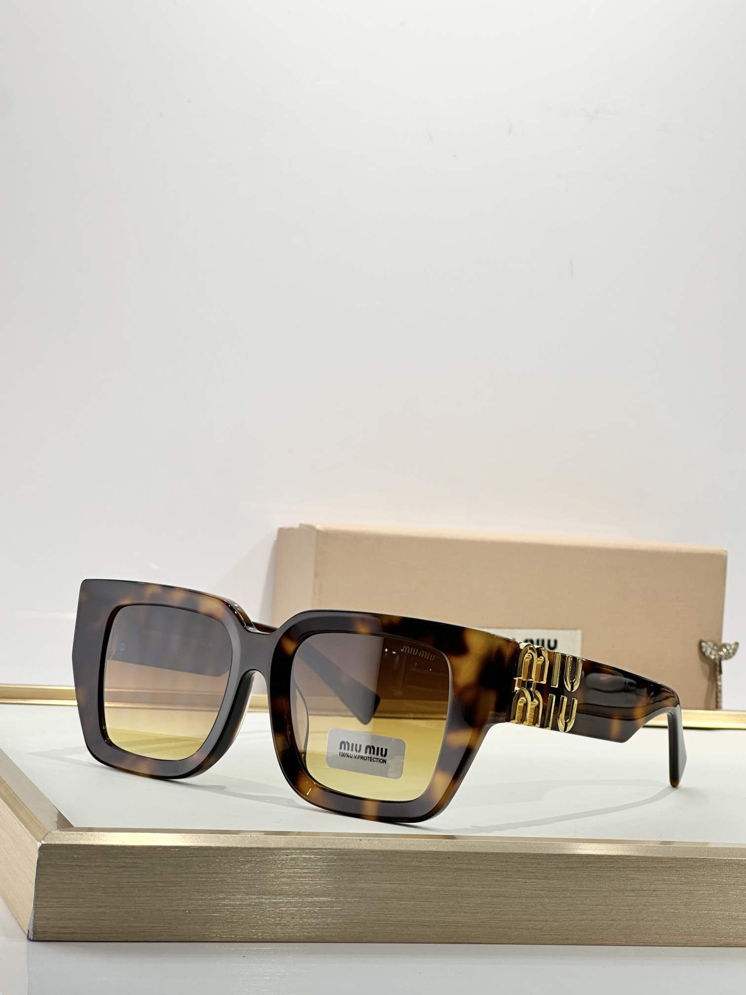 MIUMI*MOD：MU B05SSize：51口21 140